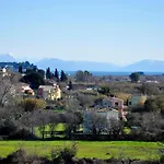Sg Corfu, A Lejlighed *