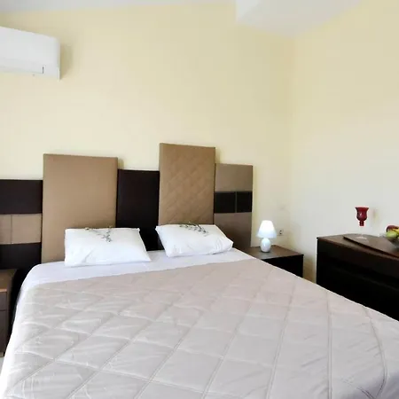 Sg Corfu, A * Kompítsion