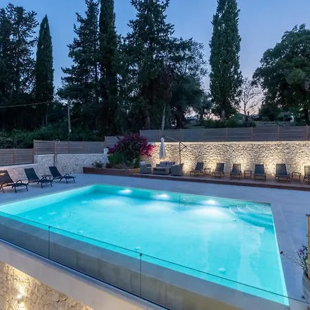 Sg Corfu, A * Kompítsion